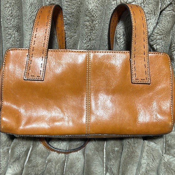 Fossil Tan Leather Shoulder Bag with Double Straps - Picture 12 of 13